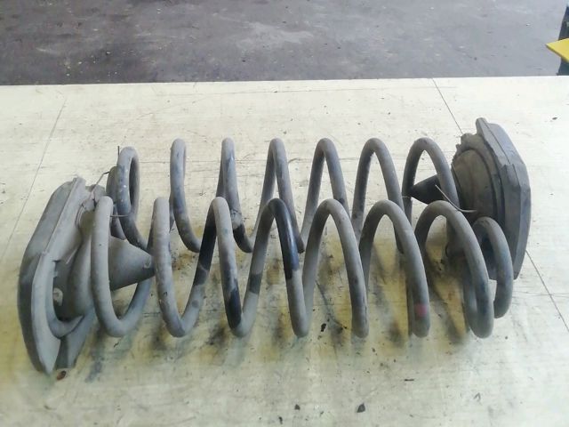 bontott RENAULT FLUENCE Hátsó Rugó Pár