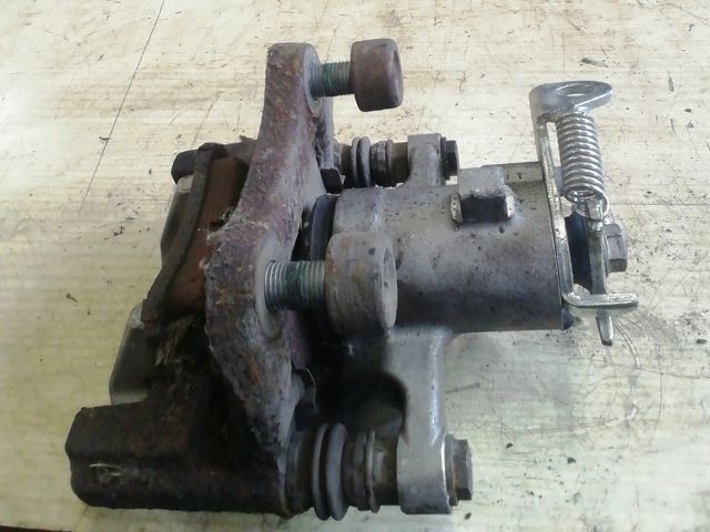 bontott RENAULT FLUENCE Jobb hátsó Féknyereg Munkahengerrel