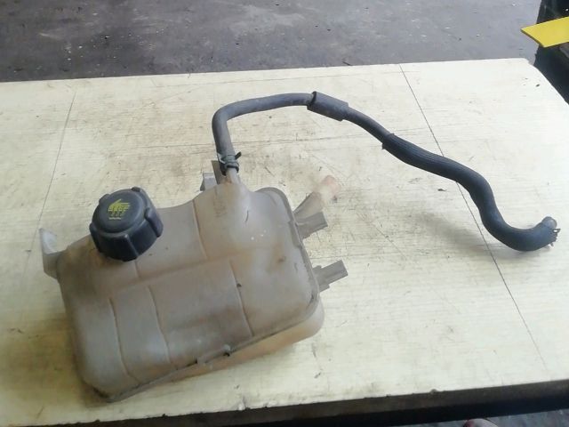 bontott RENAULT FLUENCE Kiegyenlítő Tartály