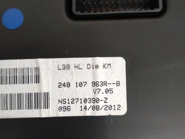 bontott RENAULT FLUENCE Kilométeróra