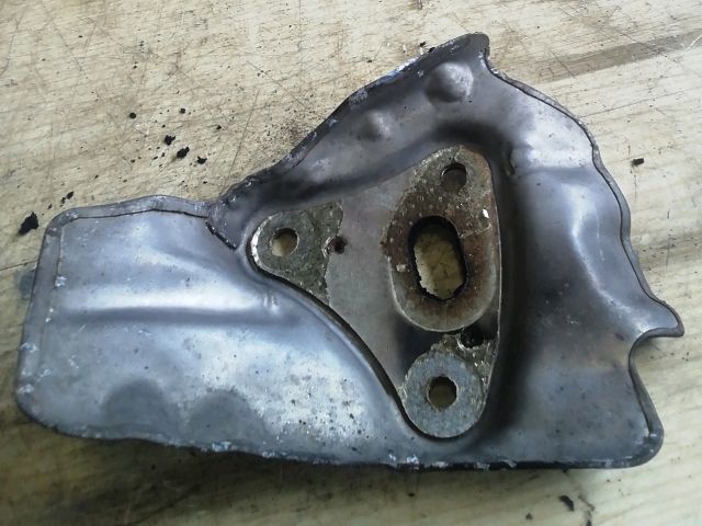 bontott RENAULT FLUENCE Leömlő Hővédő Lemez