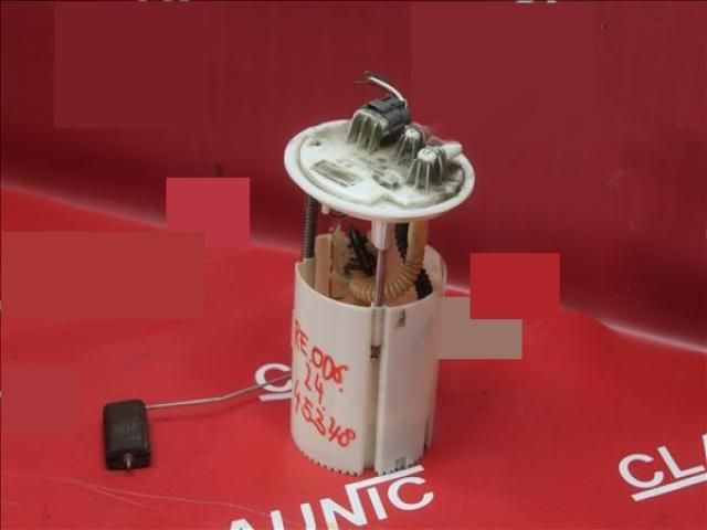 bontott RENAULT FLUENCE Üzemanyag Szivattyú