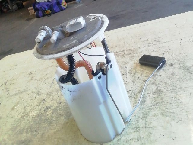 bontott RENAULT FLUENCE Üzemanyagszint Jeladó