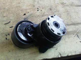 bontott RENAULT FLUENCE Vezérlés Lánc / Szíj Feszítő Görgő