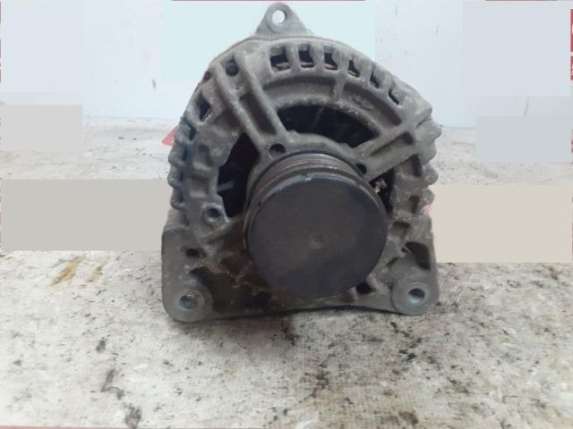 bontott RENAULT FLUENCE Generátor