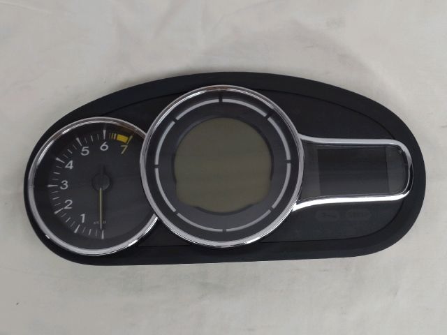 bontott RENAULT FLUENCE Kilométeróra