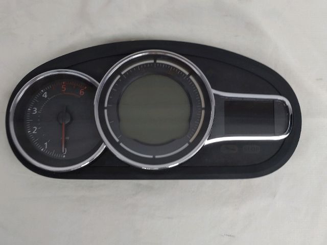 bontott RENAULT FLUENCE Kilométeróra