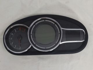 bontott RENAULT FLUENCE Kilométeróra