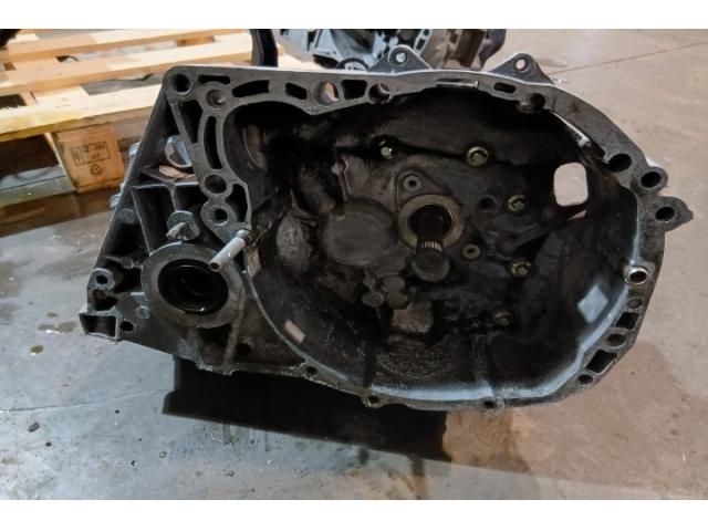 bontott RENAULT FLUENCE Váltó (Mechanikus)