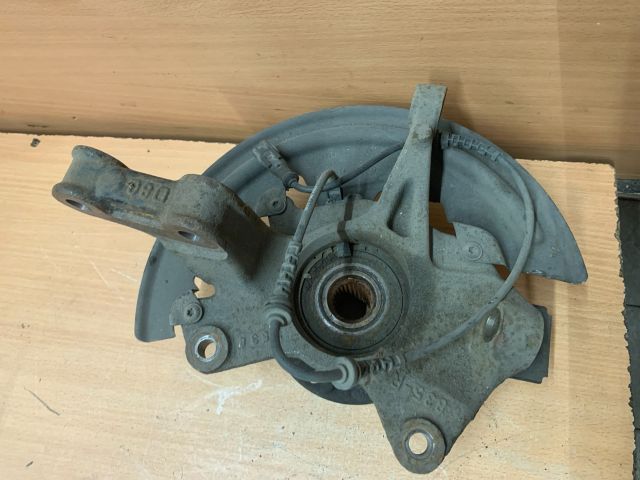 bontott RENAULT FLUENCE Jobb első Csonkállvány Kerékaggyal