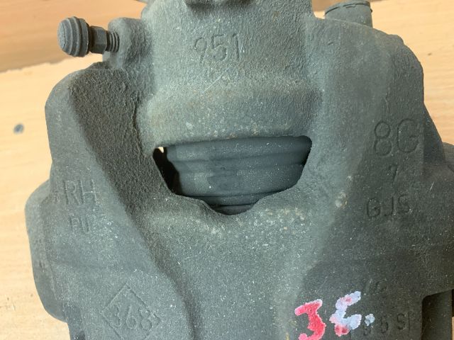 bontott RENAULT FLUENCE Jobb első Féknyereg Munkahengerrel