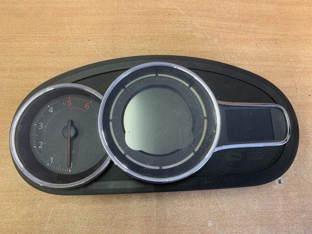 bontott RENAULT FLUENCE Kilométeróra