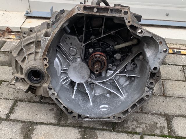 bontott RENAULT FLUENCE Váltó (Mechanikus)