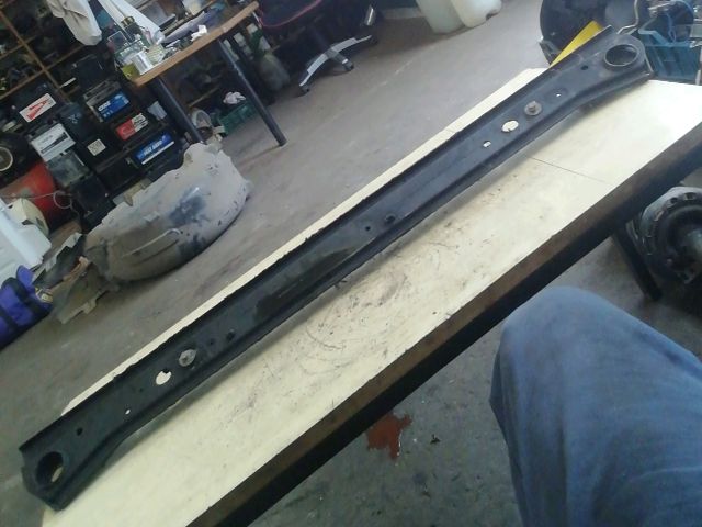 bontott RENAULT FLUENCE Alsó Kereszttartó