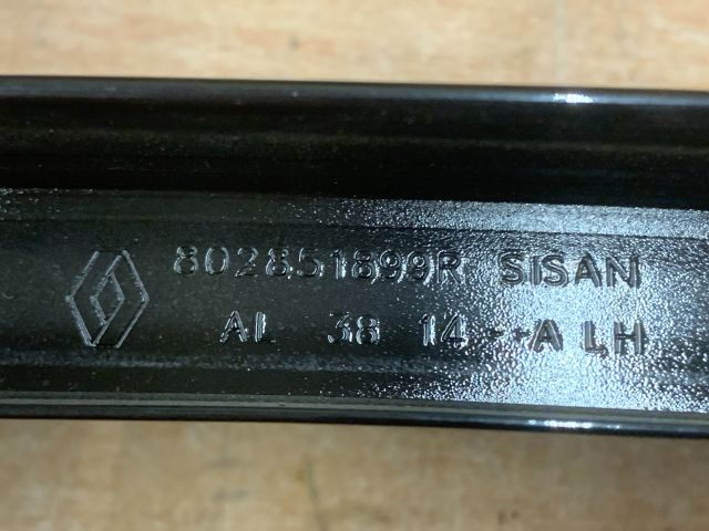 bontott RENAULT FLUENCE Bal első Ajtó Díszléc