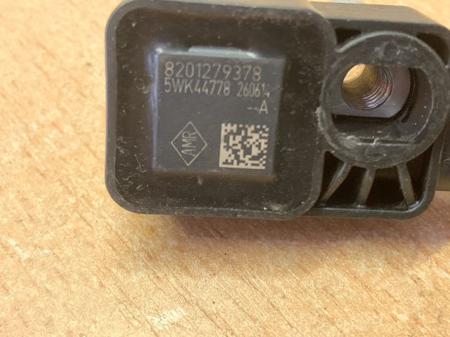 bontott RENAULT FLUENCE Bal első Oldal Ütközés Érzékelő