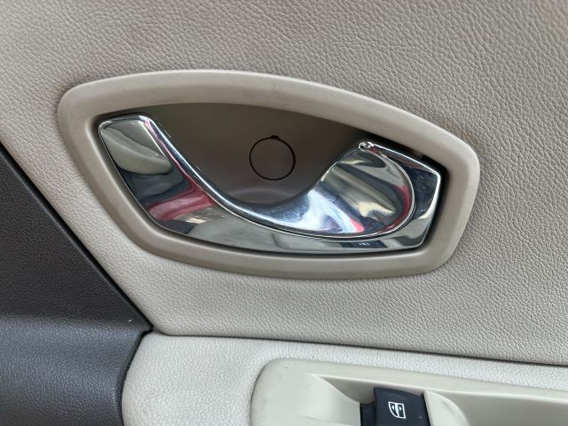 bontott RENAULT FLUENCE Bal első Sárvédő