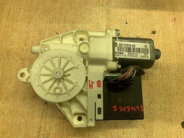 bontott RENAULT FLUENCE Bal hátsó Ablakemelő Motor