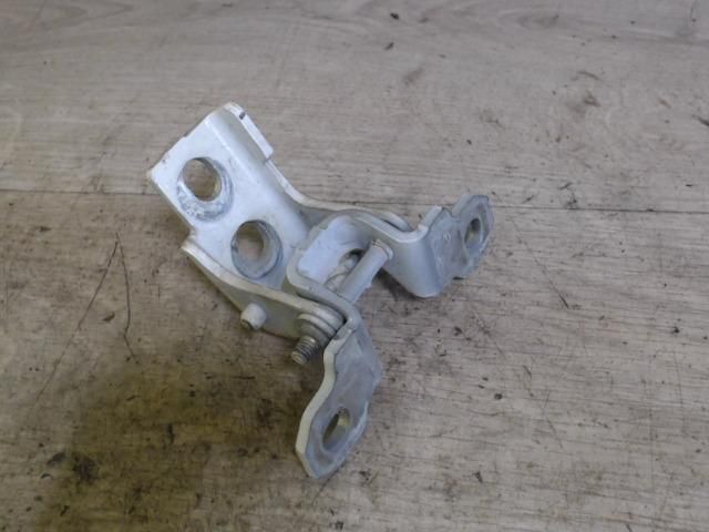 bontott RENAULT FLUENCE Bal hátsó Felső Zsanér