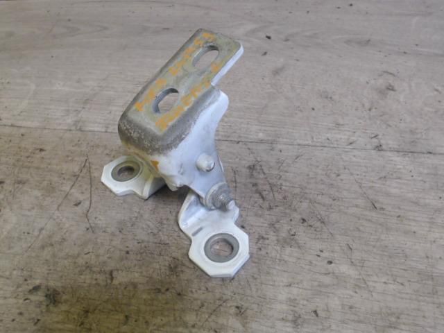 bontott RENAULT FLUENCE Bal hátsó Felső Zsanér