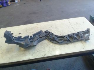 bontott RENAULT FLUENCE Bal hátsó Lökhárító Tartó (Műanyag)