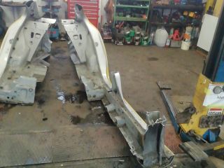 bontott RENAULT FLUENCE Bal hátsó Negyed Karosszéria Csomag