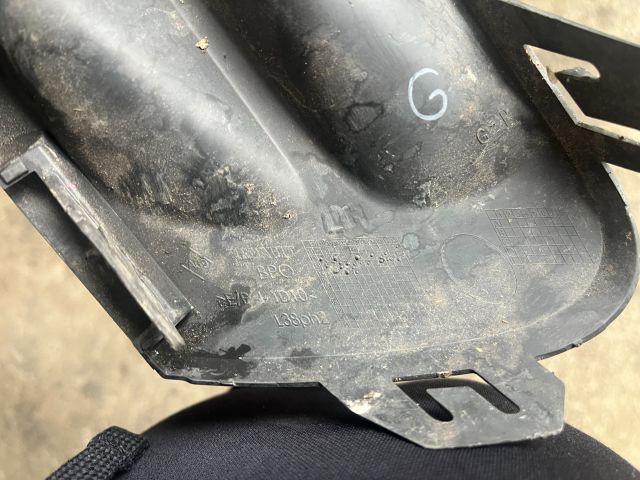 bontott RENAULT FLUENCE Bal Ködfényszóró Lámpakeret