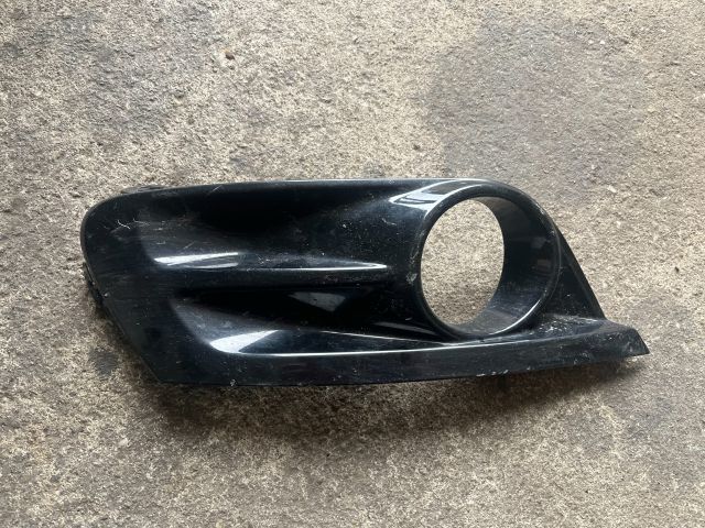 bontott RENAULT FLUENCE Bal Ködfényszóró Lámpakeret