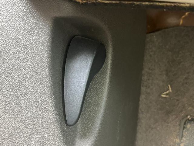 bontott RENAULT FLUENCE Biztonsági Öv Magasság Állító