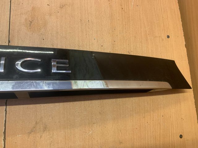 bontott RENAULT FLUENCE Csomagtérajtó Díszléc