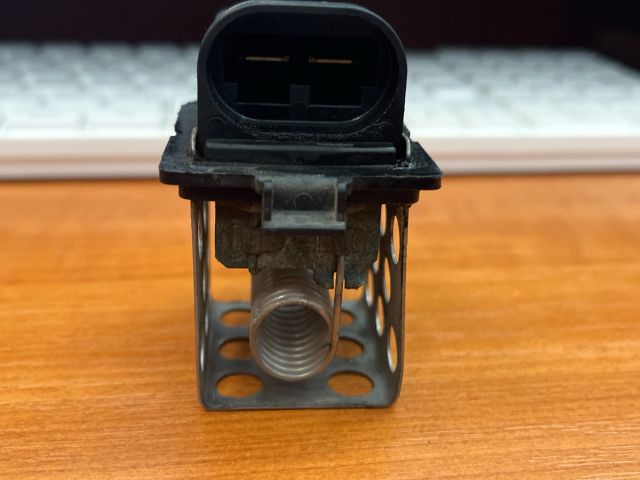 bontott RENAULT FLUENCE Előtét Ellenállás Hűtőventilátor