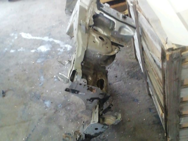 bontott RENAULT FLUENCE Első Karosszéria Csomag