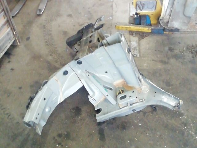 bontott RENAULT FLUENCE Első Karosszéria Csomag