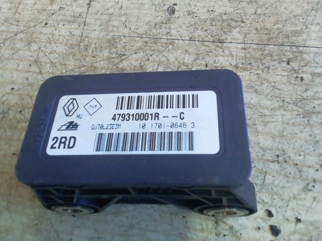 bontott RENAULT FLUENCE Első Középső Ütközés Érzékelő (Homlokfalon)