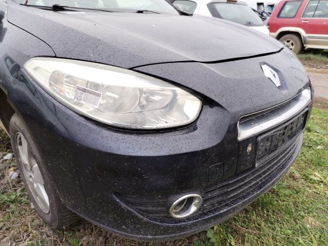 bontott RENAULT FLUENCE Első Lökhárító (Részeivel)