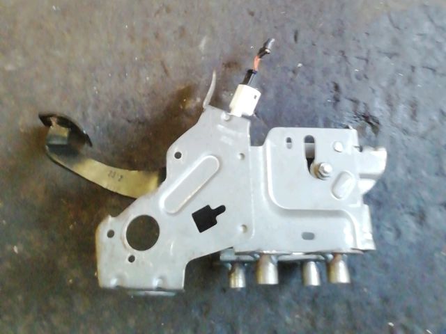 bontott RENAULT FLUENCE Fékpedál