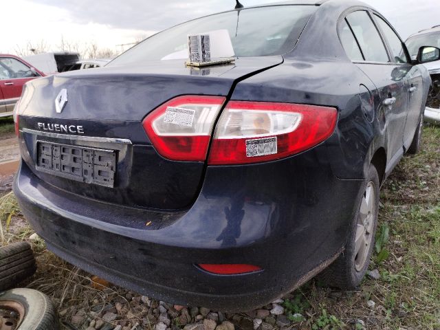 bontott RENAULT FLUENCE Hátsó Lökhárító (Részeivel)