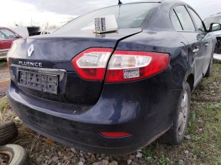 bontott RENAULT FLUENCE Hátsó Lökhárító (Részeivel)