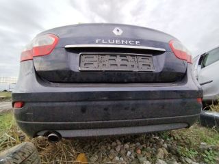 bontott RENAULT FLUENCE Hátsó Lökhárító (Részeivel)