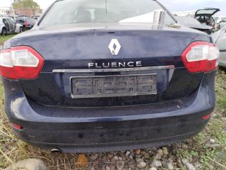 bontott RENAULT FLUENCE Hátsó Lökhárító (Részeivel)
