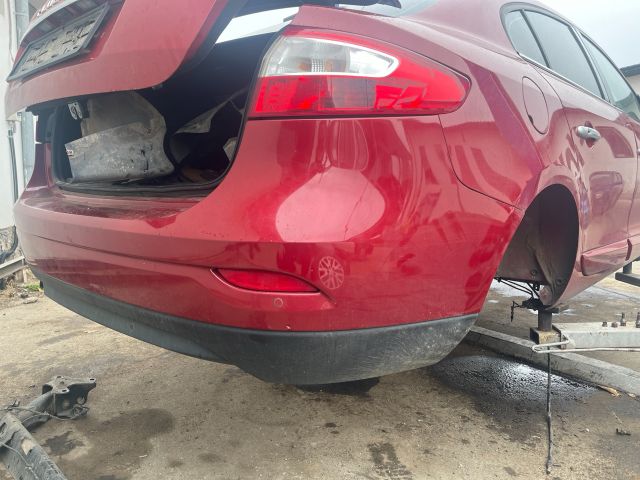 bontott RENAULT FLUENCE Hátsó Lökhárító (Üresen)