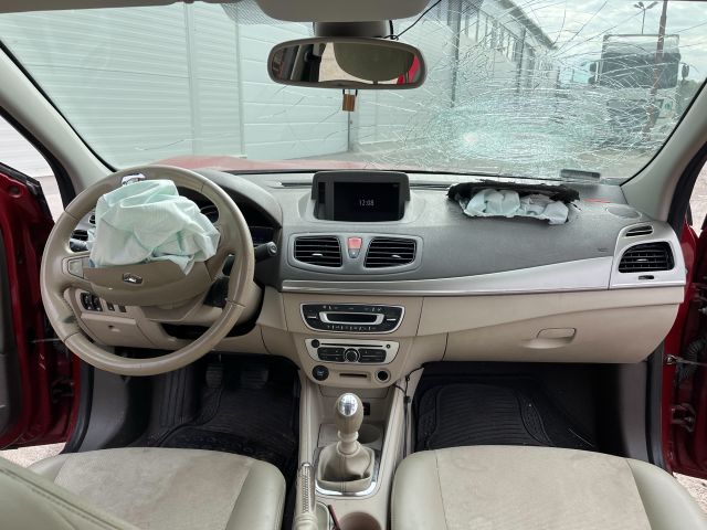 bontott RENAULT FLUENCE Jobb A Oszlop Burkolat