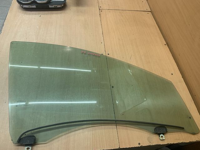 bontott RENAULT FLUENCE Jobb első Ablak