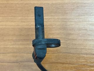 bontott RENAULT FLUENCE Jobb első ABS Jeladó