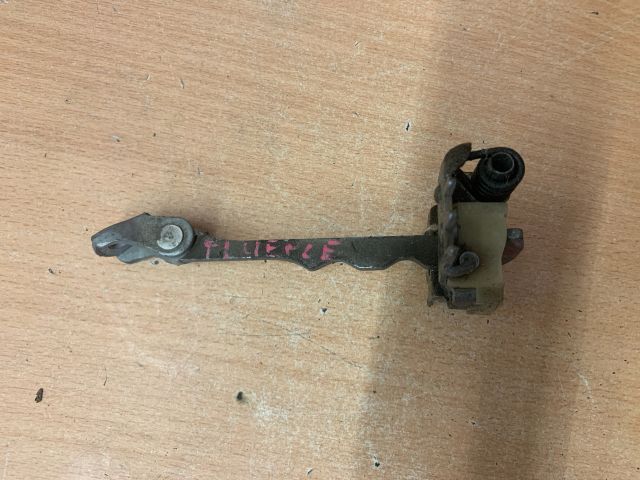 bontott RENAULT FLUENCE Jobb első Ajtóhatároló