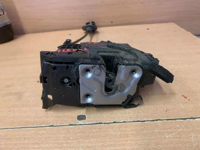 bontott RENAULT FLUENCE Jobb első Ajtózár