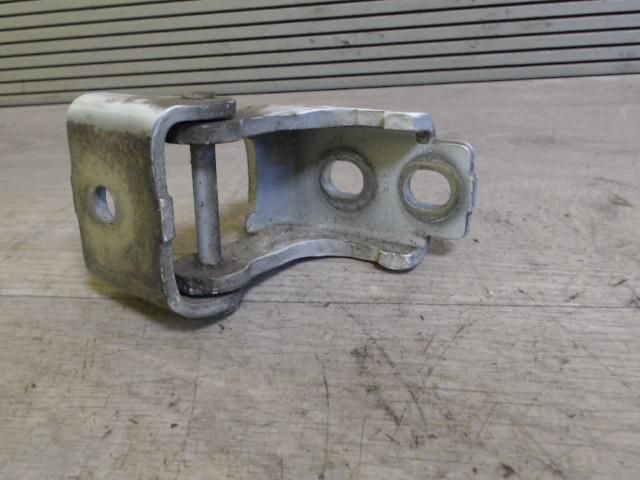 bontott RENAULT FLUENCE Jobb első Alsó Zsanér