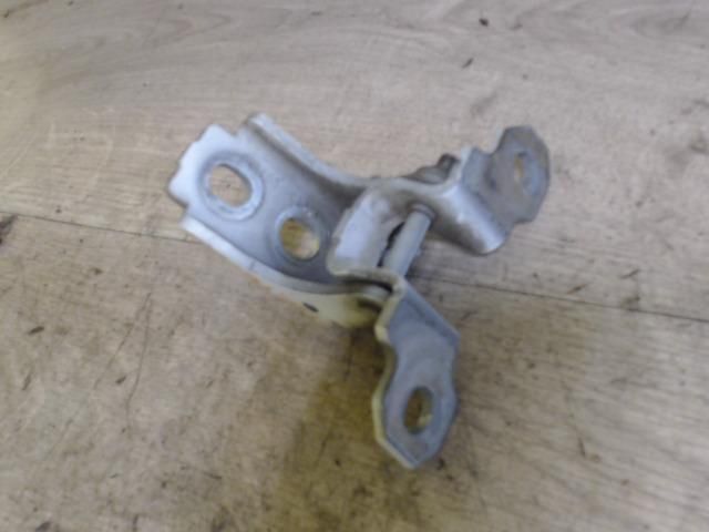 bontott RENAULT FLUENCE Jobb első Felső Zsanér