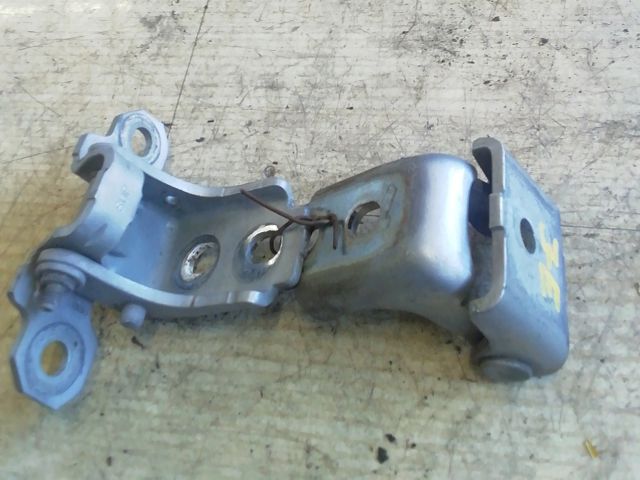 bontott RENAULT FLUENCE Jobb első Zsanér