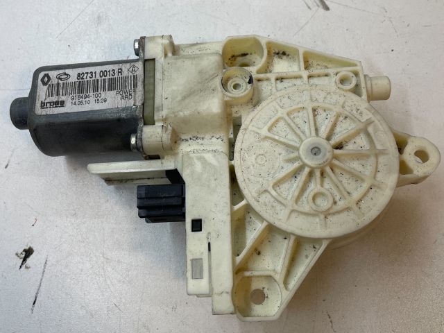 bontott RENAULT FLUENCE Jobb hátsó Ablakemelő Motor